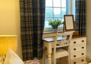 Bowland Breaks - Cobble View Cottage with Private Parking Nearthe local Wedding Venues