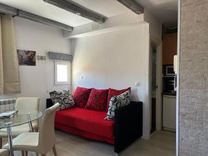 ACOGEDOR ESTUDIO FAMILIARE 2-4 Per ZONA BAJA