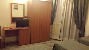 Double or Twin Room with Private Bathroom