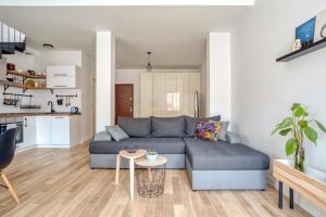 Magi-Family Rooftop Apartment Budva