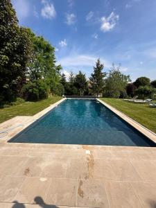 Maisons de vacances Clos Saint-Priscus - Gite de Charme - Les Bastides d'Edouard en Bourgogne : photos des chambres