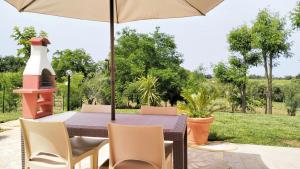 Villetta Fedora immersa nel verde