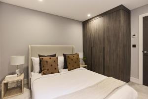 The Westbourne Park Place - Elegant 3BDR Flat