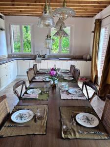 Maisons de vacances Exceptional 5 bedroom house near the beach : photos des chambres