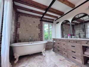 Maisons de vacances Exceptional 5 bedroom house near the beach : photos des chambres