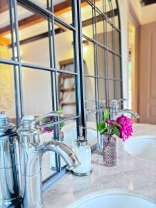 Maisons de vacances Exceptional 5 bedroom house near the beach : photos des chambres