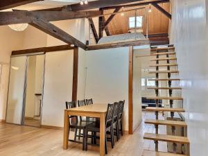 Appartements WonderHost, spacieux et atypique en coeur de ville : Appartement 2 Chambres