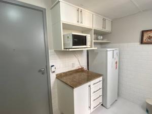 Apartamento Copacabana na quadra da praia, prédio com serviços - Posto 4