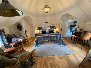 1 - Romantic log cabin, perfect winter escape!