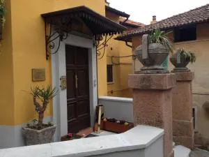 Foresteria Lombarda B & B Ca' Pelitti - Cunardo