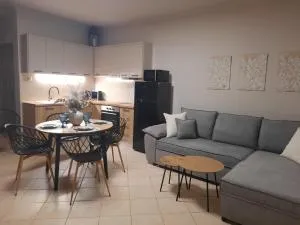 Olena Apartment - Portariá