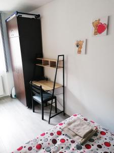 Romanilor - Studio First Floor