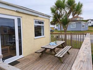 F40 Bayford, Riviere Towans