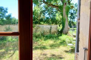 Maisons de vacances MAISON DE CAMPAGNE - Calme & Confort - Jardin Barbecue - Parking et Wifi Gratuit - ESPACE ET DETENTE - Ideal FAMILLE : photos des chambres