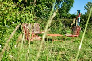 Maisons de vacances MAISON DE CAMPAGNE - Calme & Confort - Jardin Barbecue - Parking et Wifi Gratuit - ESPACE ET DETENTE - Ideal FAMILLE : photos des chambres