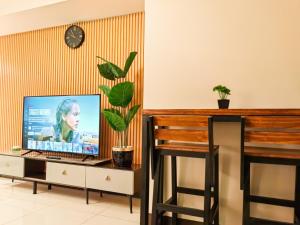 Chic 3BR in Uptown Parksuites BGC Taguig