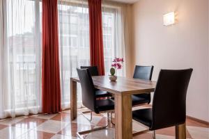 Belleville Apartment