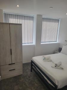 Fantastic 1 Bedroom Apartment in Yeadon