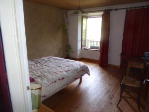 chambre dhôte calme au milieu dun jardin au Freney doisans