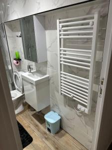 Appartements Charmante studio ligne 13 tram 5 saint denis : photos des chambres