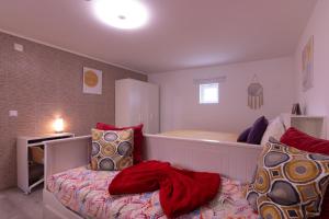 Perafita Yellow House - EcoHost