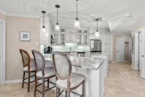 Romar House 806B by Liquid Life