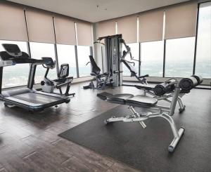 Luxury DoubleTree Hill10 Residence at i-City , free parking H2901