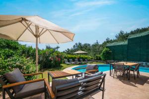 Three-Bedroom Villa room in Alya Villa Hotel