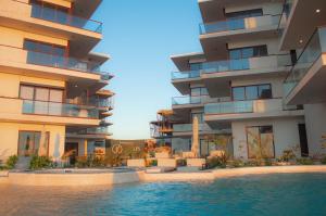 Hermoso y nuevo dpto a pie de playa