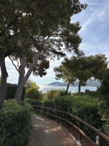 Studio 3 mn de la mer -Proche Sablettes