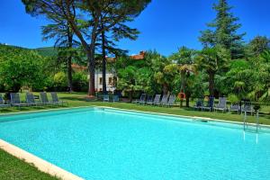 Villa Capolona by PosarelliVillas