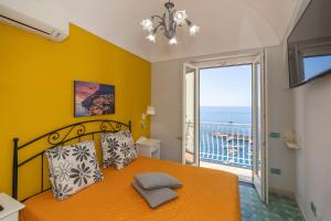 Apartments Amalfi Design Sea View accessible by 250 steps