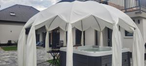 Riverside Apartmanház Gyula