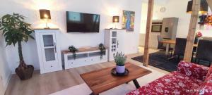 DIE HOTELALTERNATIVE DELUXE APP erste Etage mit 2 Schlafzimmer Haus 63