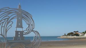 Appartements Studio Le Charentais - logement de vacances 4 personnes bord de mer : photos des chambres