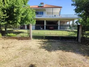 Sofia's Country House - 奥林匹亚基·阿克蒂