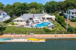 Hamptons Waterfront - Shinnecock Bay - Riverhead