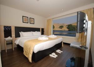 Royal Cruise Aswan to Luxor 3 Night And visit the Nubian village