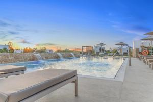 Anemonisia Skyrian Living