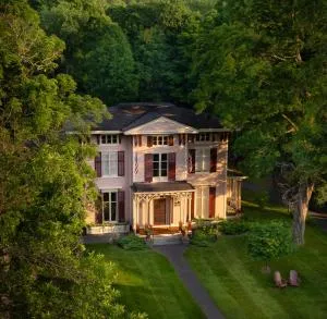 Landmark Inn - Roxbury