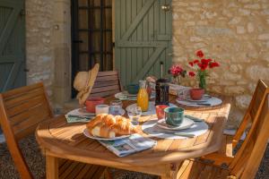 Maisons de vacances Ancien moulin avec Jacuzzi : photos des chambres