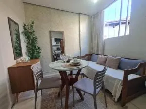 Kitnet 105 central com lavadora tv smart e ar condicionado - Tabual