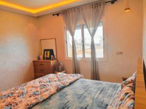 Residence Luxueuse avec 2 Piscines à Harhoura Temara proximité plages princesses & Sables dOr