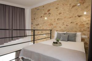 Michalianna Suites "by Checkin"