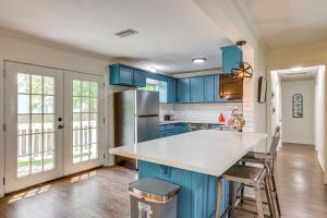 1 Mi to Moody Gardens and Beaches Galveston Home