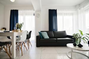 Pankrac 2 by Housine