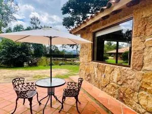 Hermosa cabaña campestre con jacuzzi y lago - Versalles