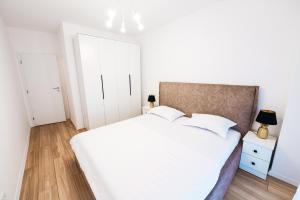 EVRA APARTMENTS ROYAL- FREE private parking