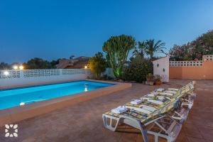 Villa Saler by Abahana Villas