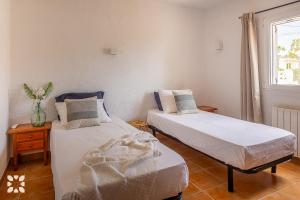 Villa Saler by Abahana Villas